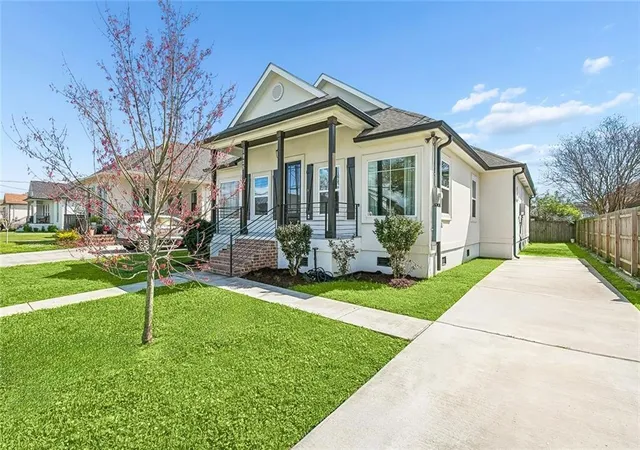 3rd image of 1925 Mehle St, Arabi, LA 70032 | MLS# 2546608