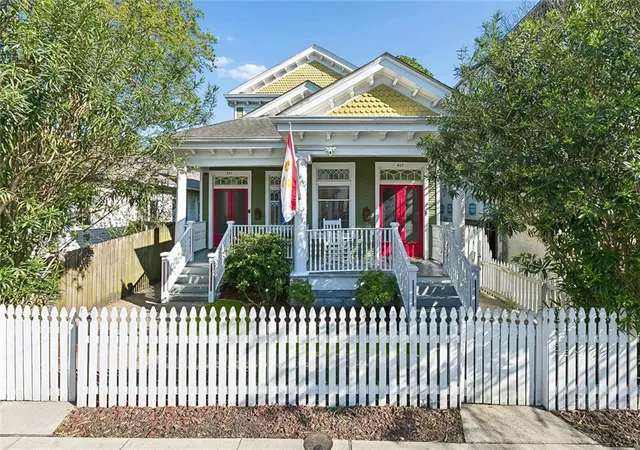 1st image of 817 19 Cherokee St, New Orleans, LA 70118 | MLS# 2548041