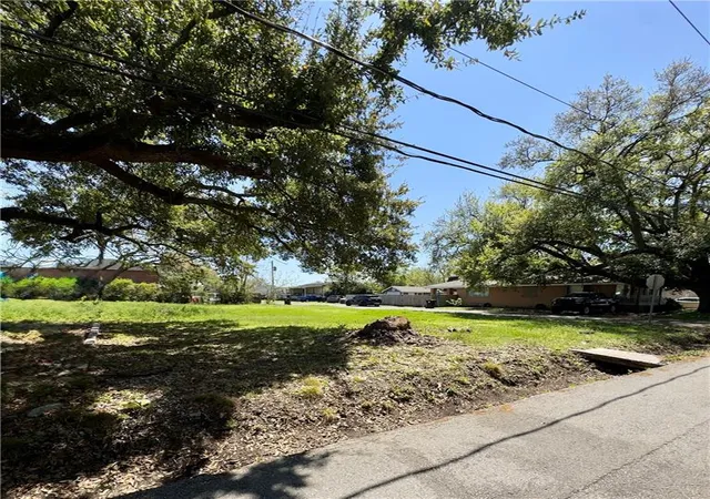 2nd image of 2701 Jackson Blvd, Chalmette, LA 70043 | MLS# 2548910