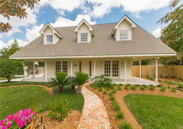 Photo 2 of Single family home for sale at 903 Rue Chalet, Hammond, LA 70403 | MLS# 2548948 | Listing updated on 2026-06-09