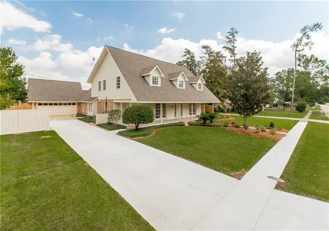 Photo 3 of Single family home for sale at 903 Rue Chalet, Hammond, LA 70403 | MLS# 2548948 | Listing updated on 2026-06-09