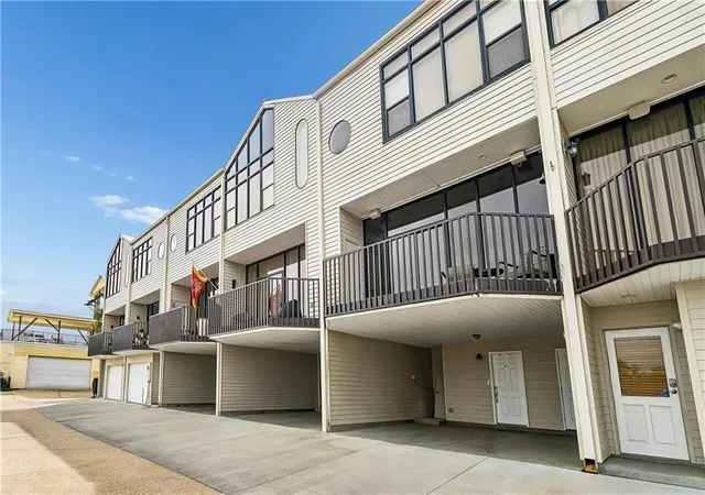 Townhouse for sale at 127 E Highway 22 #N-5, Madisonville, LA 70447 | MLS# 2548923 | Listing updated on 2026-07-30