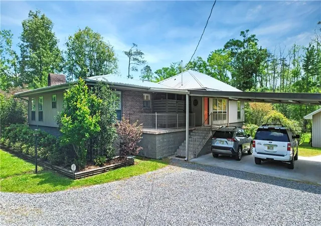 Photo 1 of Single family home for sale at 21550 Rosemound Ln, Springfield, LA 70462 | MLS# 2547244 | Listing updated on 2026-07-11