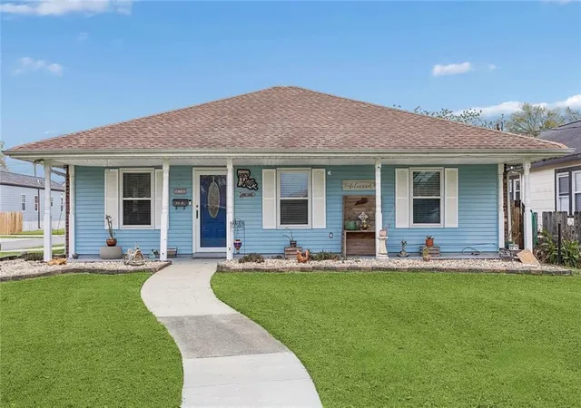 1st image of 1401 Avenue C, Marrero, LA 70072 | MLS# 2540925