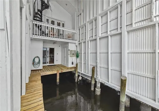 Homes for sale in New Orleans, LA | 158 S Roadway St, New Orleans, LA 70124 | MLS# 2549146