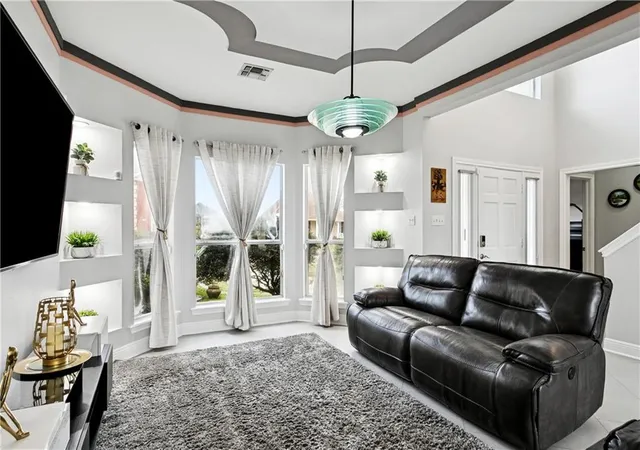 3rd image of 1320 Lake Louise Dr, Gretna, LA 70056 | MLS# 2549199
