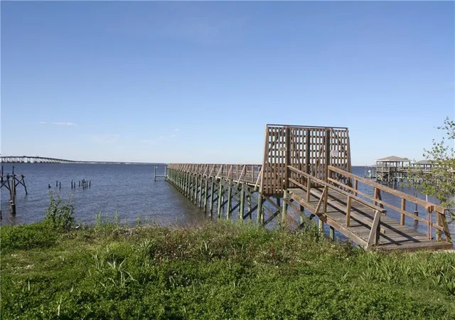 2nd image of 301 Lakeview Dr, Slidell, LA 70458 | MLS# 2549031