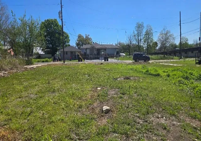 Land for sale at 1610 Deslonde St, New Orleans, LA 70117 | MLS# 2549419
