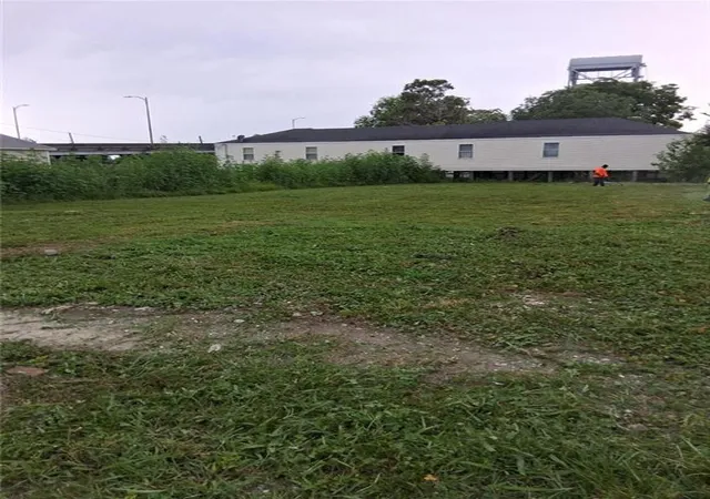 Photo 2 of Land for sale at 1610 Deslonde St, New Orleans, LA 70117 | MLS# 2549419 | Listing updated on 2026-09-25