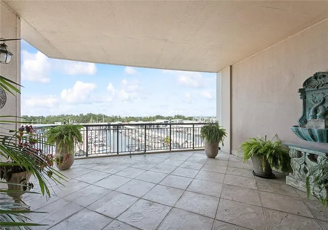 Homes for sale in New Orleans, LA | 232 Lake Marina Ave #5D, New Orleans, LA 70124 | MLS# 2546166