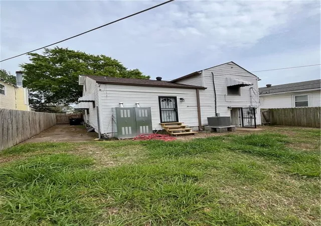 27th image of 3644 Fairmont Dr, New Orleans, LA 70122 | MLS# 2549344
