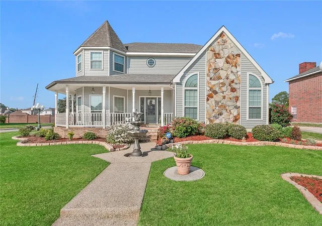 1st image of 3924 Lake Arrowhead Dr, Harvey, LA 70058 | MLS# 2549525