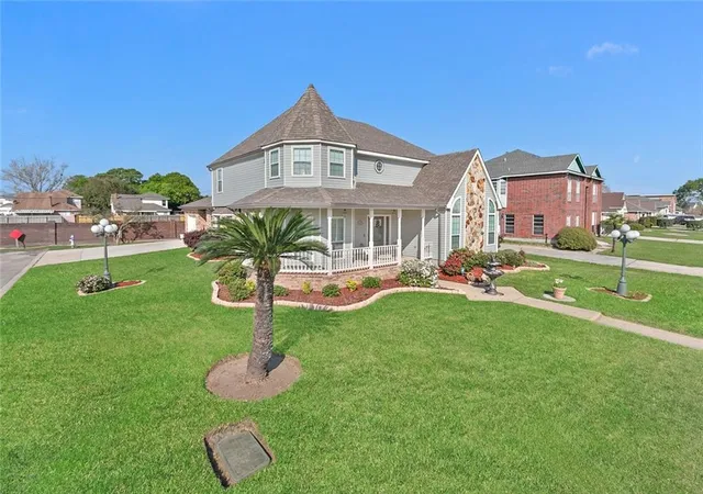 2nd image of 3924 Lake Arrowhead Dr, Harvey, LA 70058 | MLS# 2549525