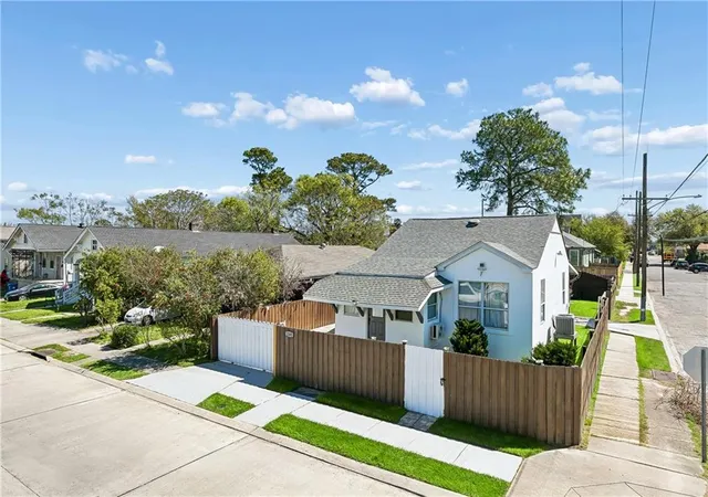 Photo 3 of Single family home for sale at 2203 Desire St, New Orleans, LA 70117 | MLS# 2548997 | Listing updated on 2026-04-17