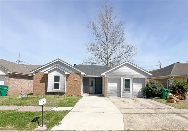 Photo 1 of Single family home for sale at 504 St Andrews Blvd, La Place, LA 70068 | MLS# 2549232 | Listing updated on 2026-09-01