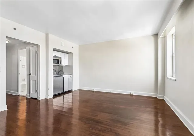4th image of 1205 St Charles Ave #810, New Orleans, LA 70130 | MLS# 2549572