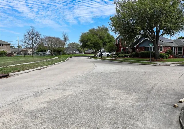2nd image of 309 Cougar Dr, Arabi, LA 70032 | MLS# 2549708