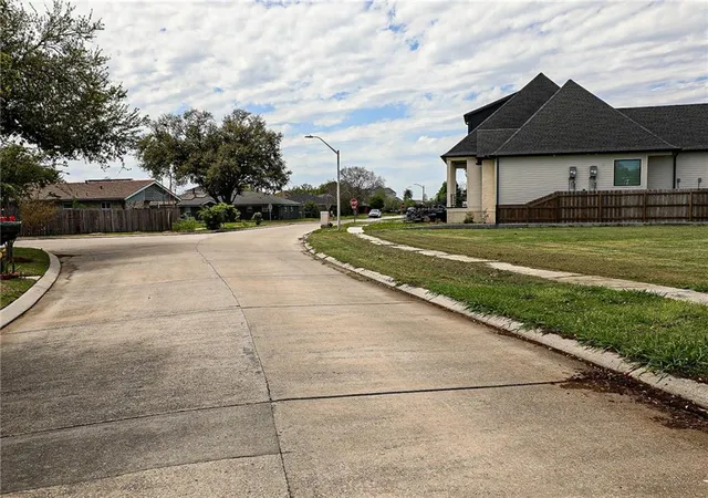 4th image of 309 Cougar Dr, Arabi, LA 70032 | MLS# 2549708