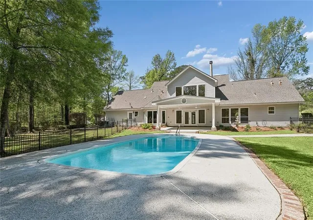2nd image of 71466 Parc Wood Dr, Covington, LA 70433 | MLS# 2549805