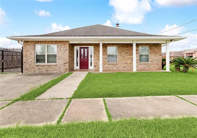 1st image of 600 E Josephine St, Chalmette, LA 70043 | MLS# 2549836
