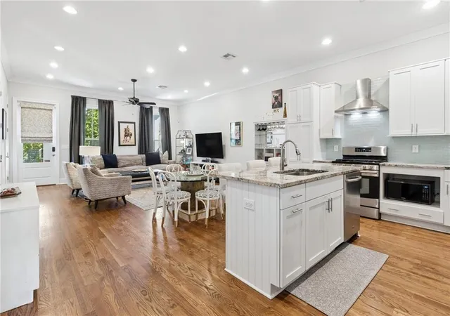 2nd image of 540 S Hennessey St, New Orleans, LA 70119 | MLS# 2549372