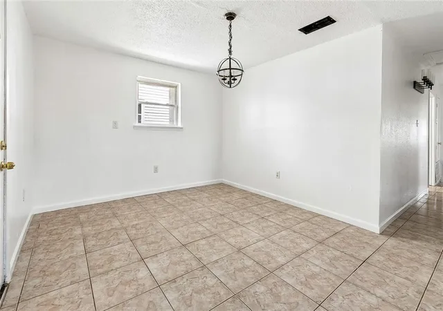 Photo 4 of Single family home for sale at 3133 Washington St, Kenner, LA 70065 | MLS# 2549845 | Listing updated on 2026-06-02