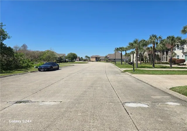 15th image of 160 Oakmont Dr, New Orleans, LA 70128 | MLS# 2549051