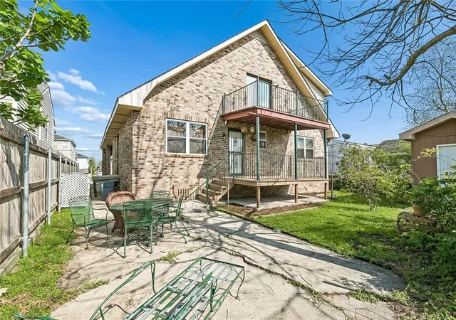Homes for sale in New Orleans, LA | 6214 Cameron Blvd, New Orleans, LA 70122 | MLS# 2549848