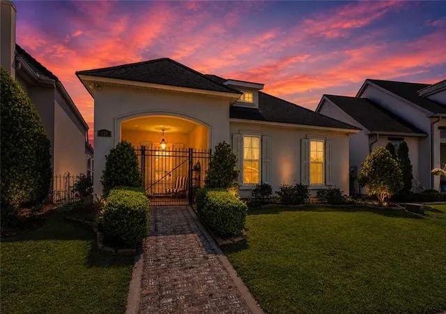 Homes for sale in Covington, LA | 725 S Corniche Du Lac St, Covington, LA 70433 | MLS# 2549761