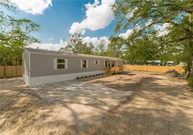 2nd image of 17063 E Park Ave, Hammond, LA 70403 | MLS# 2550008