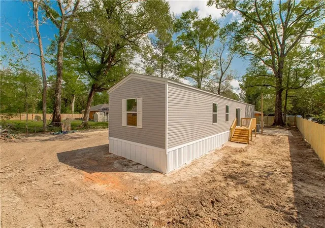 3rd image of 17063 E Park Ave, Hammond, LA 70403 | MLS# 2550008
