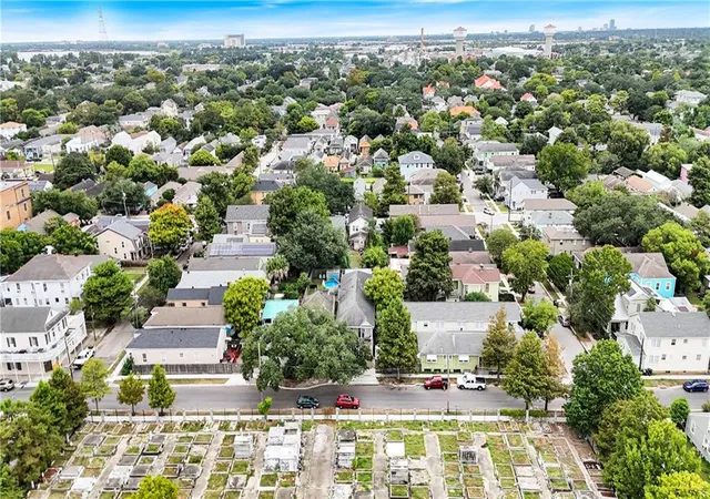 2nd image of 1922 Adams St, New Orleans, LA 70118