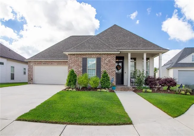 1st image of 353 Glenthorne Dr, Gonzales, LA 70737 | MLS# 2550090