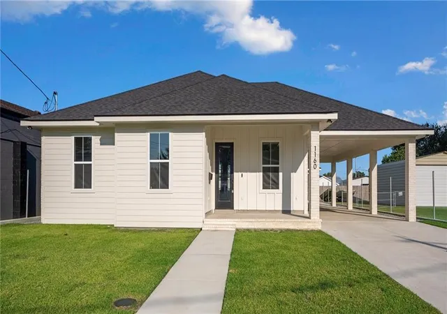 Photo 1 of Single family home for sale at 1160 Ave C, Westwego, LA 70094 | MLS# 2550270 | Listing updated on 2026-06-29