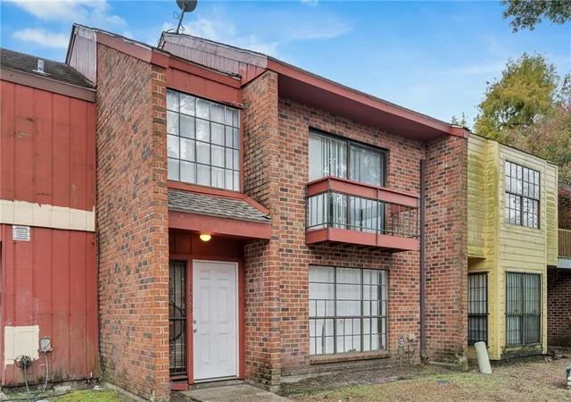 2nd image of 1608 Chimney Wood Ln, New Orleans, LA 70126 | MLS# 2549299