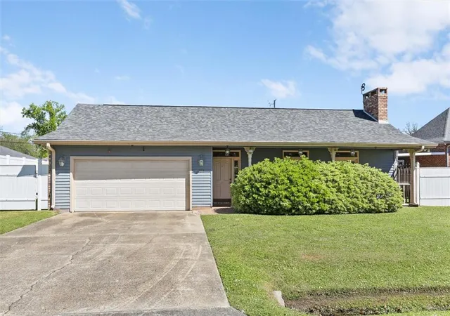 Homes for sale in Luling, LA | 108 Ashland Dr, Luling, LA 70070 | MLS# 2547896