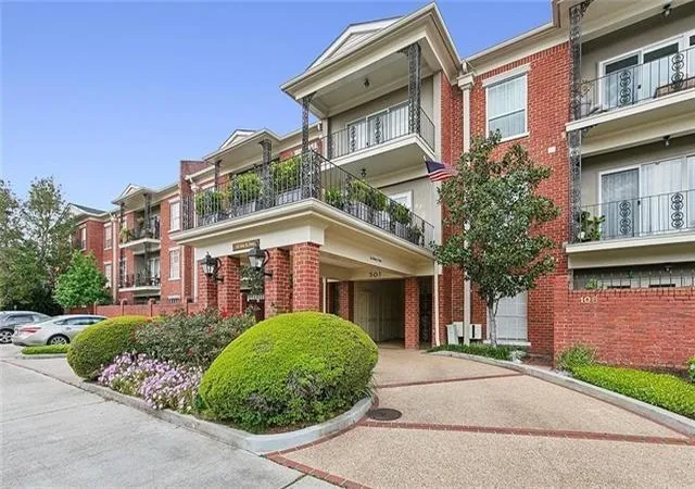 1st image of 501 Rue St Peter #206, Metairie, LA 70005 | MLS# 2549633