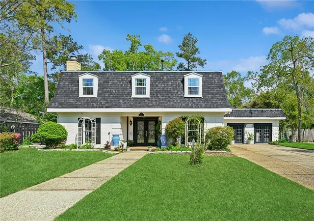 1st image of 654 Marilyn Dr, Mandeville, LA 70448 | MLS# 2550367