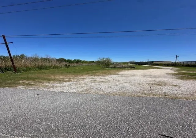 Homes for sale in Venice, LA | 42219 Hwy 23, Venice, LA 70091 | MLS# 2550386