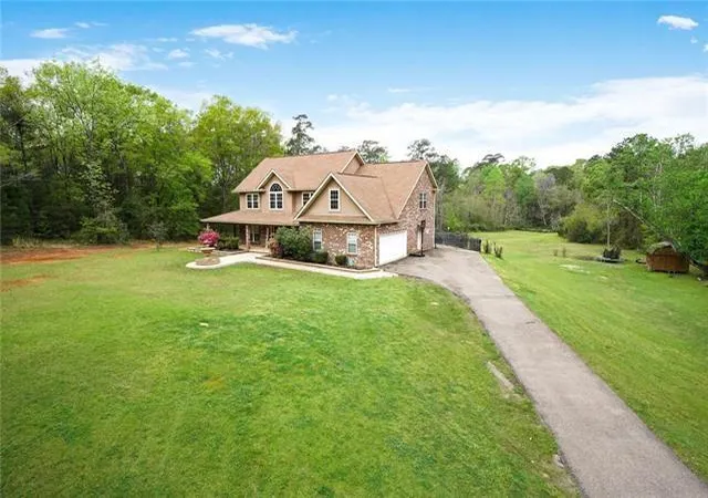 2nd image of 60 Bleu Lake Dr, Covington, LA 70435 | MLS# 2550194