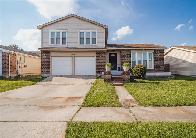 Photo 1 of Single family home for sale at 3824 Burntwood Dr, Harvey, LA 70058 | MLS# 2550275 | Listing updated on 2026-09-01