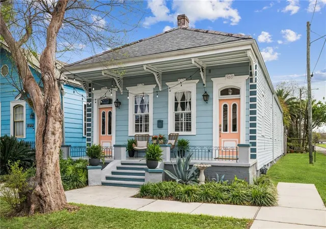 1st image of 450 Pacific Ave, New Orleans, LA 70114 | MLS# 2550211