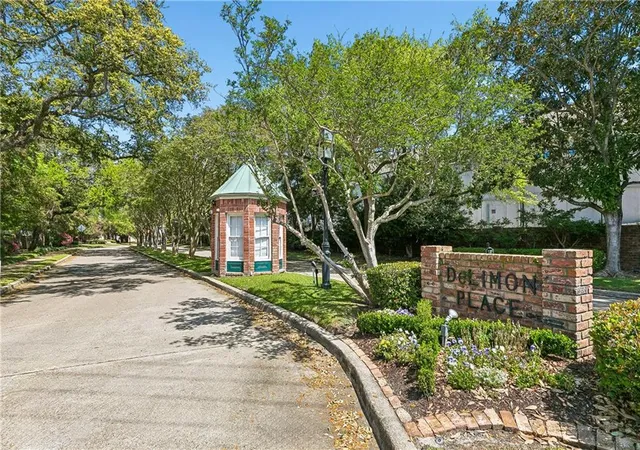 2nd image of 801 Rue Dauphine St #201, Metairie, LA 70005 | MLS# 2548306