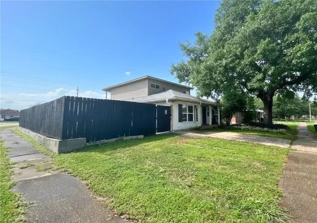 Photo 3 of Single family home for sale at 2112 Deerfield Rd, Terrytown, LA 70056 | MLS# 2548493 | Listing updated on 2026-07-09