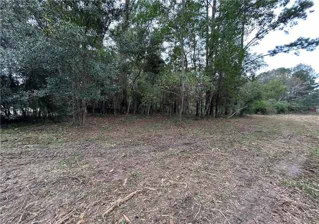 2nd image of 1050 Villere St, Mandeville, LA 70448 | MLS# 2550171