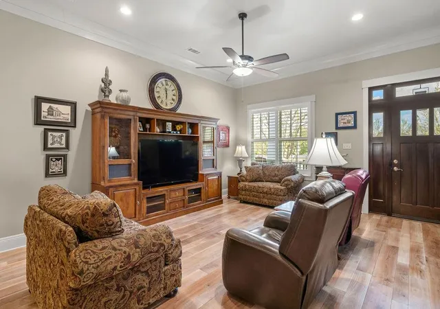 5th image of 905 Tezcucco Ct, Covington, LA 70433 | MLS# 2547488
