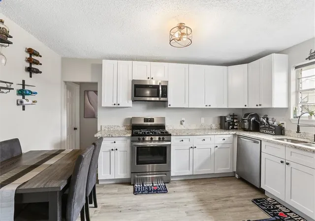Photo 3 of Single family home for sale at 5180 Mount Shasta Ln, Marrero, LA 70072 | MLS# 2550729 | Listing updated on 2026-07-06