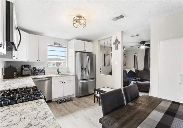 Photo 3 of Single family home for sale at 5180 Mount Shasta Ln, Marrero, LA 70072 | MLS# 2550729 | Listing updated on 2026-07-06