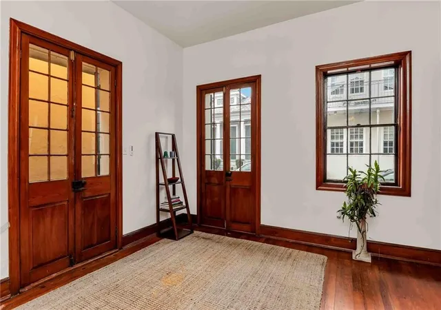 5th image of 734 Dauphine St #1, New Orleans, LA 70116 | MLS# 2549838