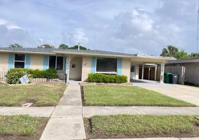 1st image of 12 Gretna Blvd, Gretna, LA 70053 | MLS# 2550119